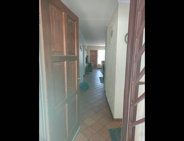 2 BEDROOM TOWNHOUSE FOR SALE IN BERGBRON